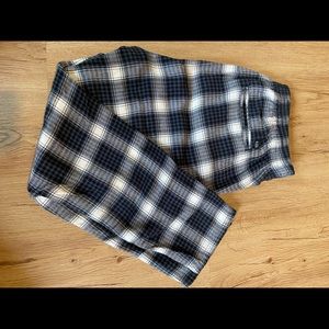 Cropped Volcom pants